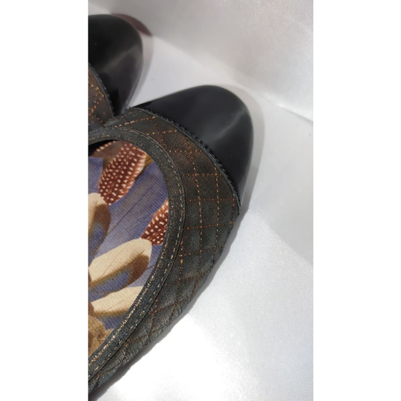 BORN Riley Flats Size 9 - Picture 4 of 5